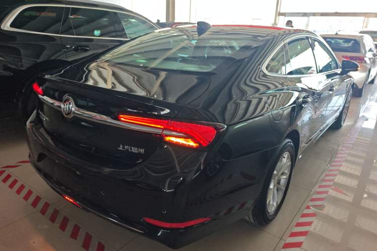 Used Buick LaCrosse 2022 552T Luxury Version Rear Right 45 Deg