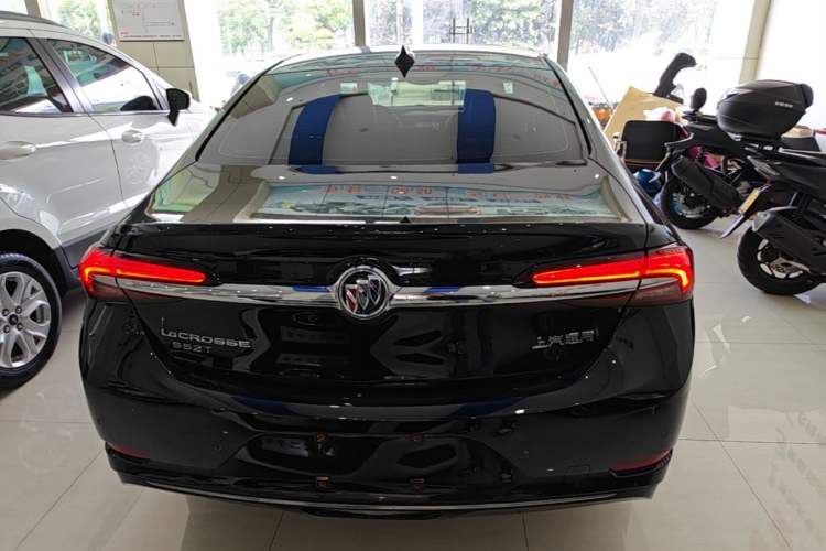 Used Buick LaCrosse 2022 552T Luxury Version Rear