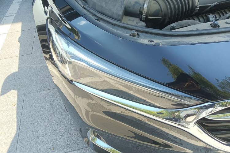 Used Buick LaCrosse 2022 652T Luxury Version Right Front Headlight