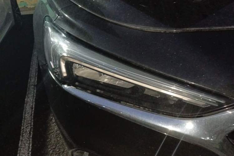 Used Buick LaCrosse 2022 652T Luxury Version Right Front Headlight