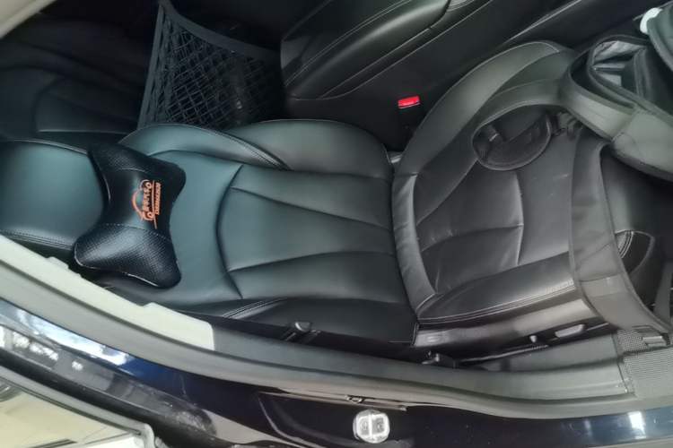 Used Buick LaCrosse 2022 552T Luxury Version Right Front Seat