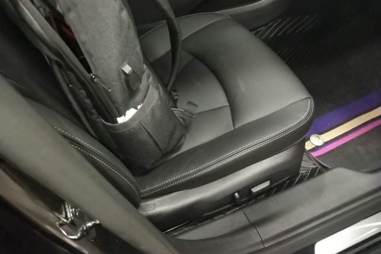 Used Buick LaCrosse 2022 552T Luxury Version Right Front Seat