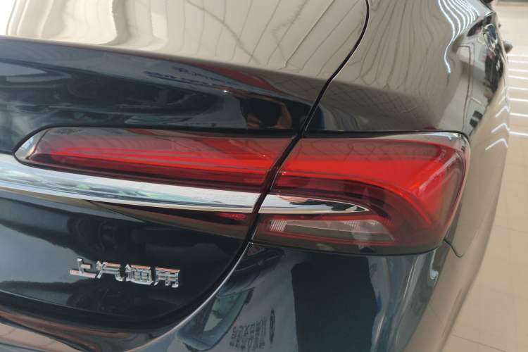 Used Buick LaCrosse 2022 652T Luxury Version Right Rear Taillight