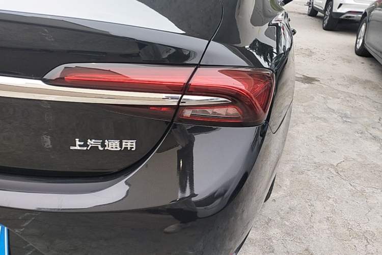 Used Buick LaCrosse 2022 652T Luxury Version Right Rear Taillight