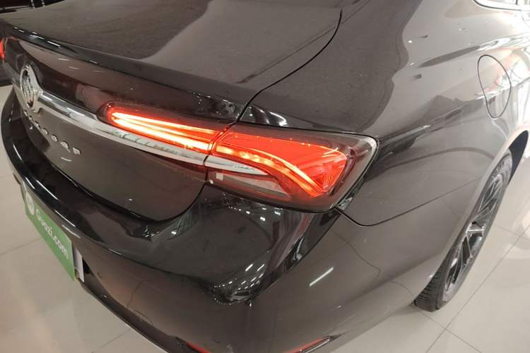 Used Buick LaCrosse 2022 552T Luxury Version Right Rear Taillight