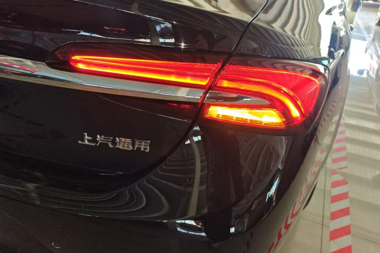 Used Buick LaCrosse 2022 552T Luxury Version Right Rear Taillight
