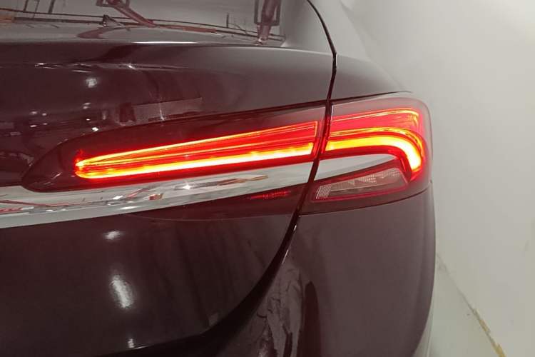 Used Buick LaCrosse 2022 552T Luxury Version Right Rear Taillight