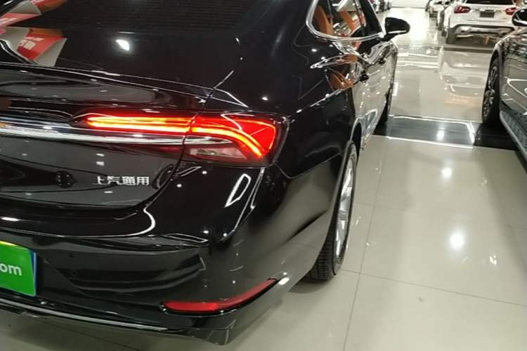 Used Buick LaCrosse 2022 552T Luxury Version Right Rear Taillight