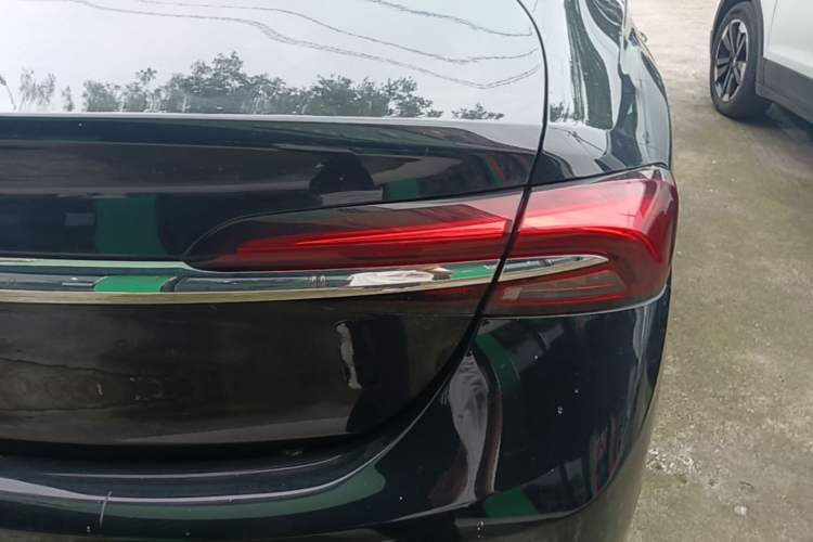 Used Buick LaCrosse 2022 552T Luxury Version Right Rear Taillight