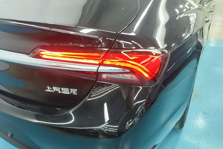 Used Buick LaCrosse 2022 652T Luxury Version Right Rear Taillight