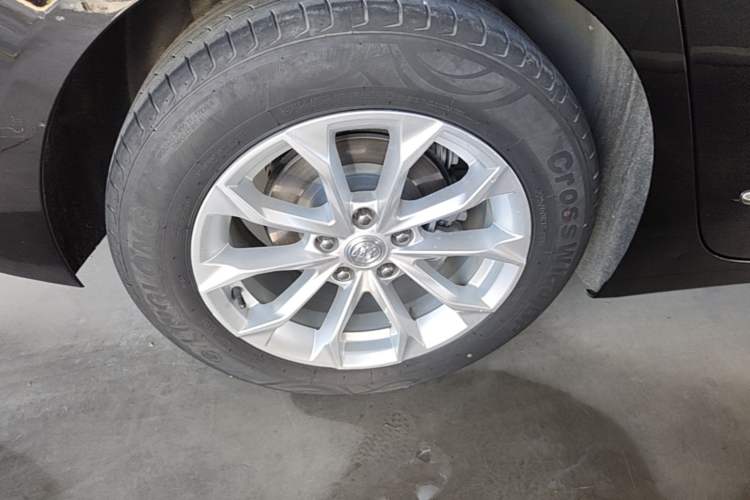 Used Buick LaCrosse 2022 552T Luxury Version Right Rear Wheel Hub