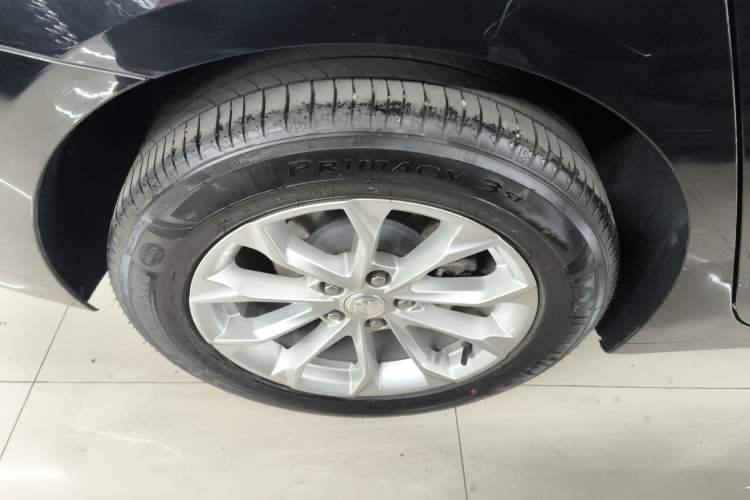 Used Buick LaCrosse 2022 552T Luxury Version Right Rear Wheel Hub