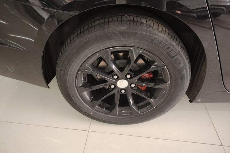 Used Buick LaCrosse 2022 552T Luxury Version Right Rear Wheel Hub