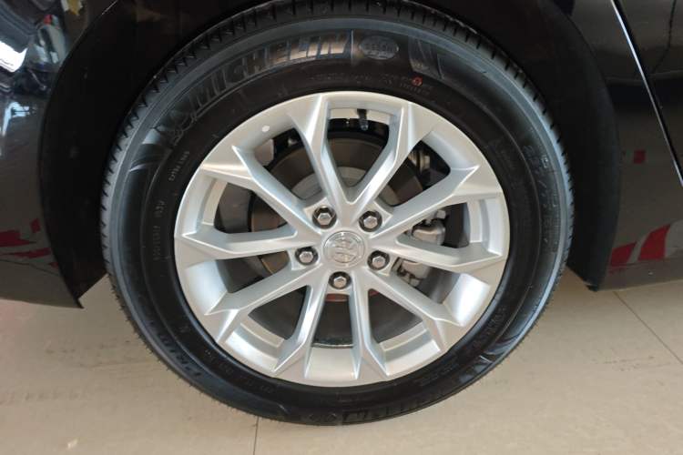 Used Buick LaCrosse 2022 552T Luxury Version Right Rear Wheel Hub