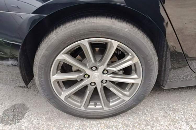 Used Buick LaCrosse 2022 652T Luxury Version Right Rear Wheel Hub
