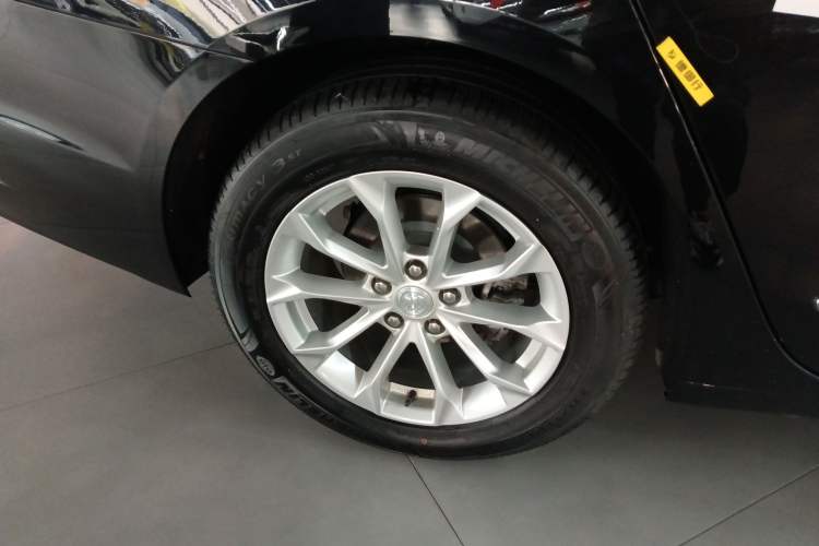 Used Buick LaCrosse 2022 552T Luxury Version Right Rear Wheel Hub