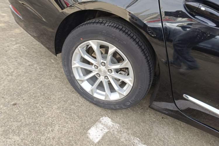 Used Buick LaCrosse 2022 552T Luxury Version Right Rear Wheel Hub