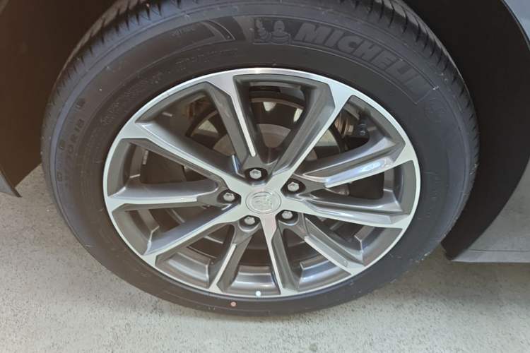 Used Buick LaCrosse 2022 652T Luxury Version Right Rear Wheel Hub
