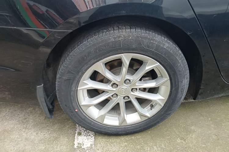 Used Buick LaCrosse 2022 552T Luxury Version Right Rear Wheel Hub
