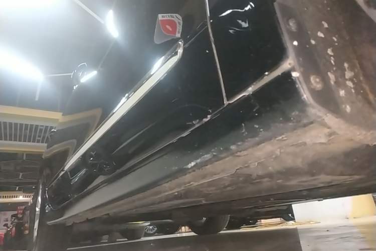 Used Buick LaCrosse 2022 552T Luxury Version Right Side Sill