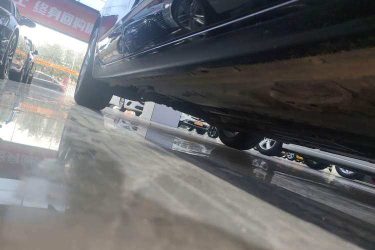 Used Buick LaCrosse 2022 552T Luxury Version Right Side Sill