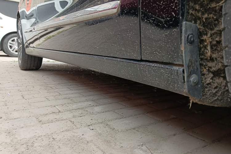 Used Buick LaCrosse 2022 652T Luxury Version Right Side Sill