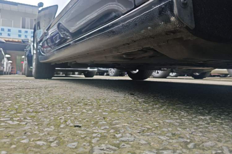 Used Buick LaCrosse 2022 552T Luxury Version Right Side Sill