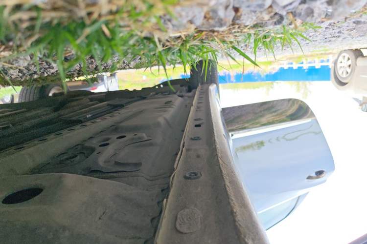Used Buick LaCrosse 2022 552T Luxury Version Right Side Sill
