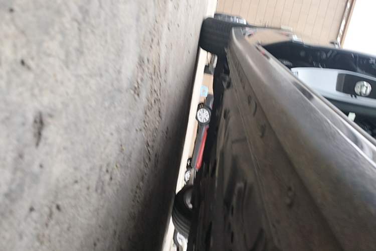 Used Buick LaCrosse 2022 652T Luxury Version Right Side Sill