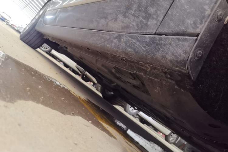 Used Buick LaCrosse 2022 552T Luxury Version Right Side Sill