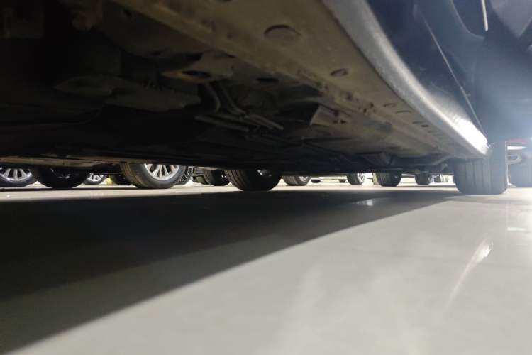 Used Buick LaCrosse 2022 552T Luxury Version Right Side Sill