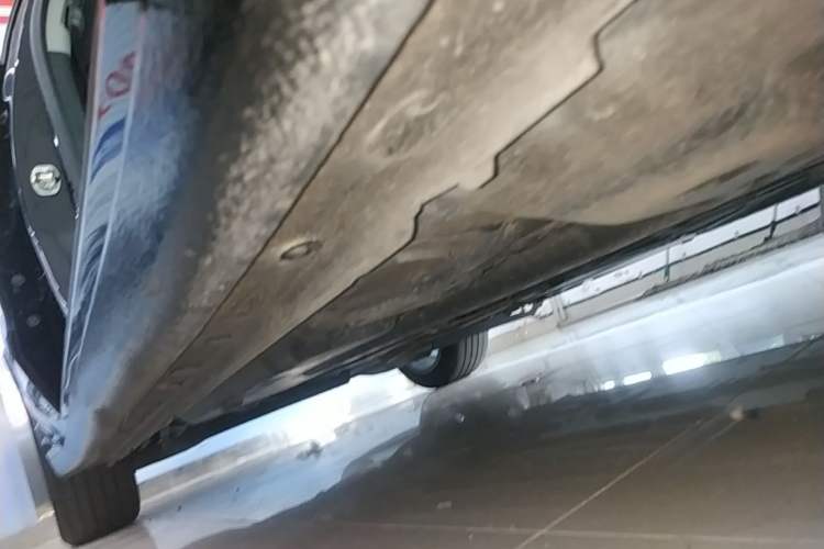 Used Buick LaCrosse 2022 652T Luxury Version Right Side Sill