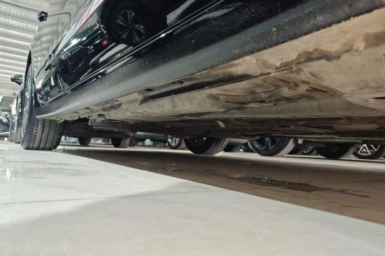 Used Buick LaCrosse 2022 652T Luxury Version Right Side Sill