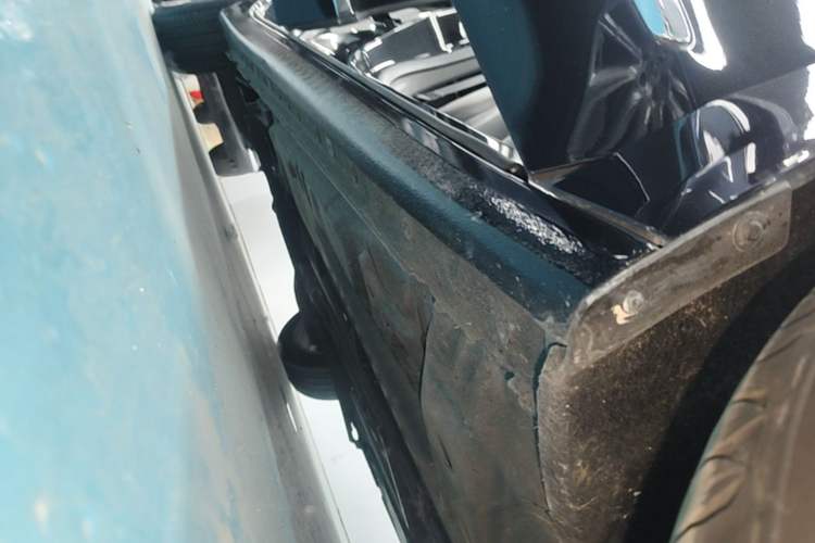 Used Buick LaCrosse 2022 652T Luxury Version Right Side Sill