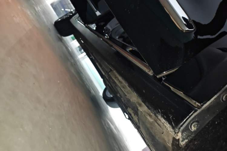 Used Buick LaCrosse 2022 652T Luxury Version Right Side Sill
