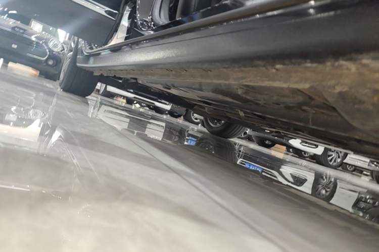 Used Buick LaCrosse 2022 652T Luxury Version Right Side Sill