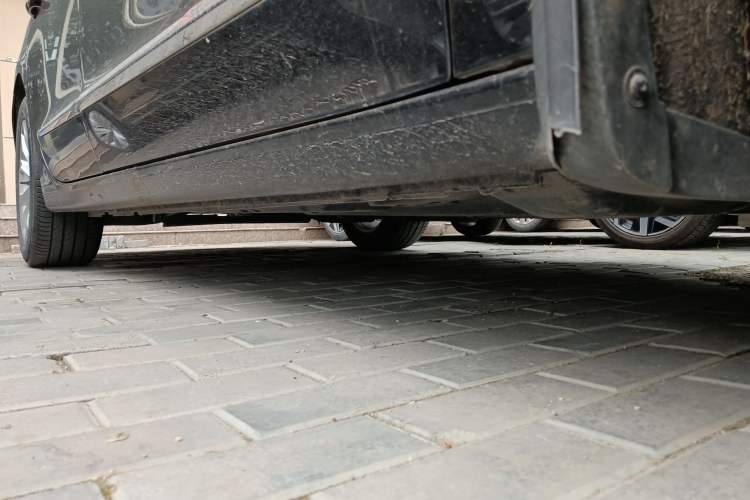 Used Buick LaCrosse 2022 552T Luxury Version Right Side Sill
