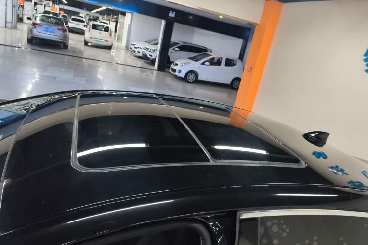 Used Buick LaCrosse 2022 652T Luxury Version Roof