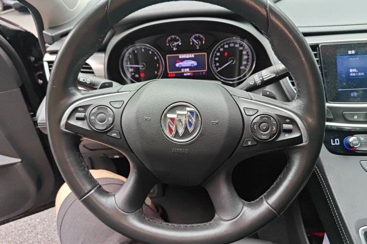 Used Buick LaCrosse 2022 552T Luxury Version Steering Wheel