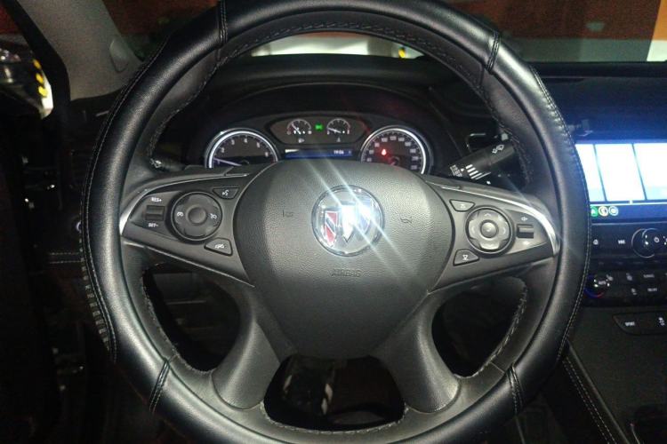 Used Buick LaCrosse 2022 652T Luxury Version Steering Wheel