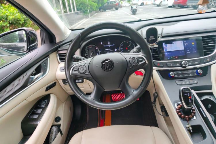 Used Buick LaCrosse 2022 Avenir Avia First Edition Steering Wheel