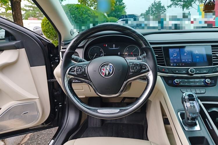 Used Buick LaCrosse 2022 Avenir Avia First Edition Steering Wheel