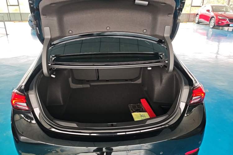Used Buick LaCrosse 2022 552T Luxury Version Trunk