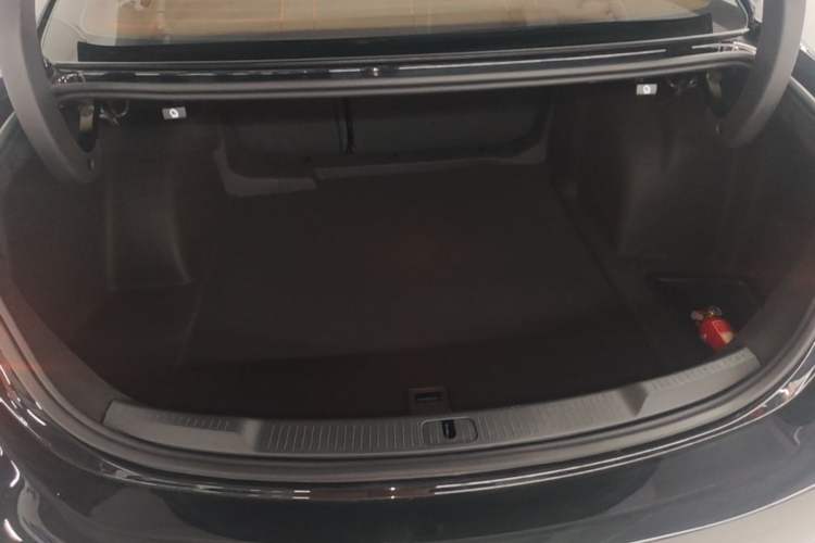 Used Buick LaCrosse 2022 652T Luxury Version Trunk