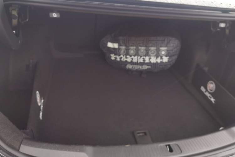 Used Buick LaCrosse 2022 652T Luxury Version Trunk