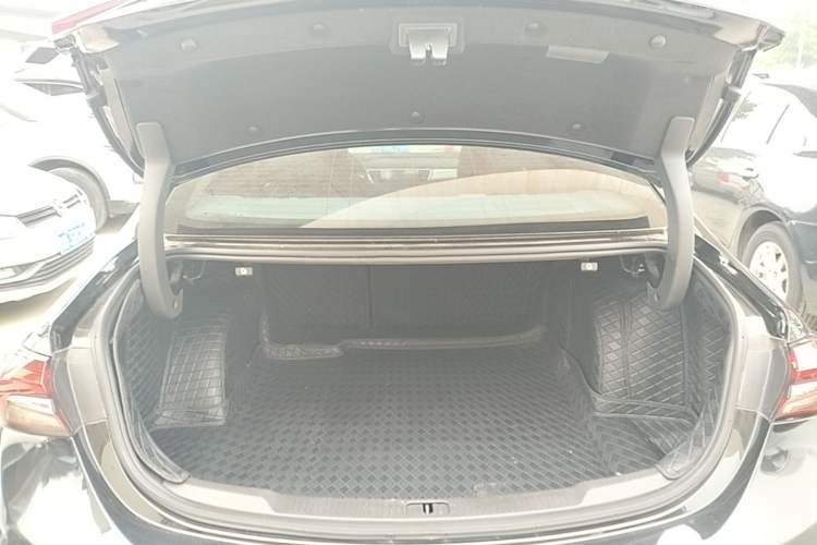 Used Buick LaCrosse 2022 652T Luxury Version Trunk