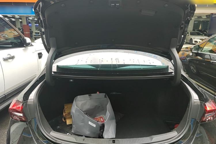Used Buick LaCrosse 2022 652T Luxury Version Trunk