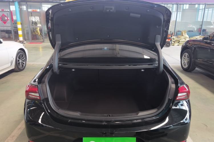 Used Buick LaCrosse 2022 652T Luxury Version Trunk