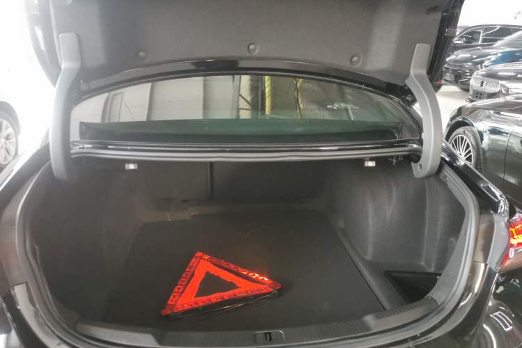 Used Buick LaCrosse 2022 652T Luxury Version Trunk