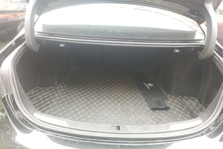Used Buick LaCrosse 2022 552T Luxury Version Trunk